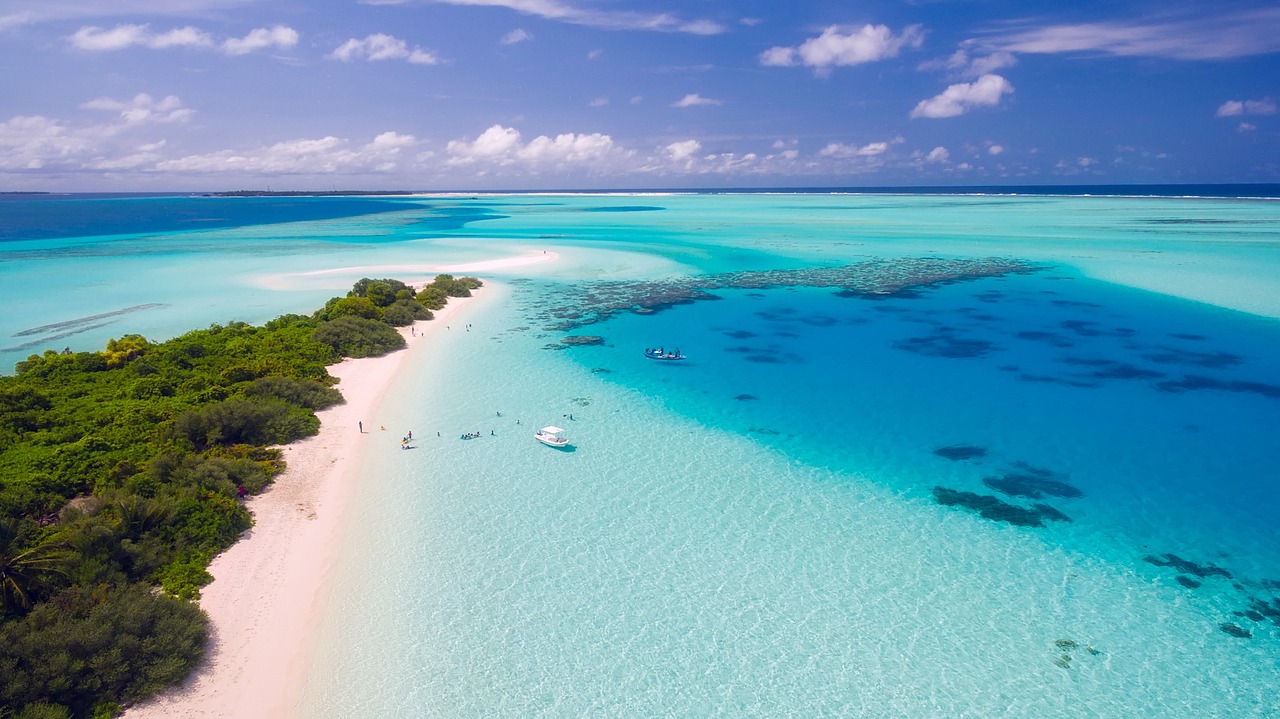 Overwater bungalow – Maldives honeymoon
